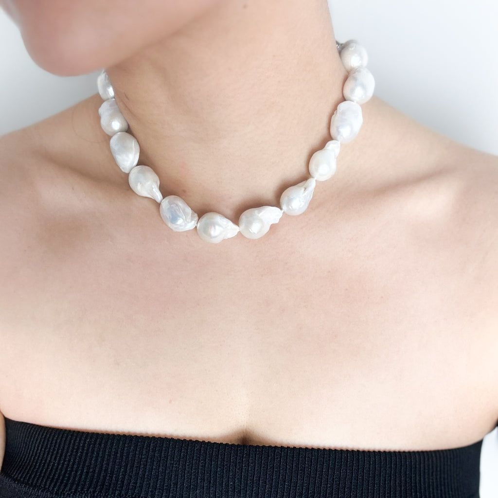 Ara Dainty Baroque Pearl Choker