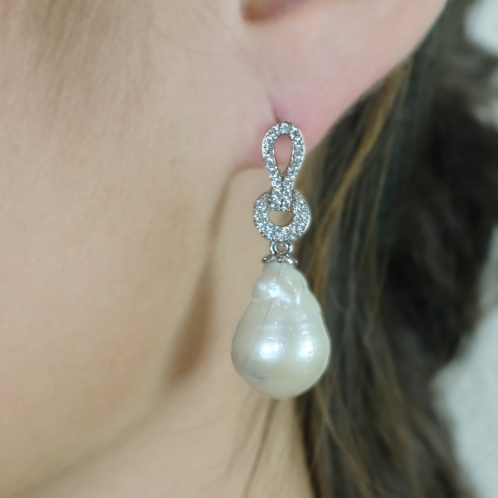 Konohana Baroque Dangling Pearl Earrings - Aniya Jewellery