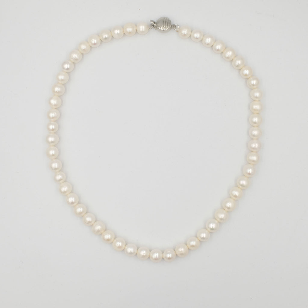 Aria Single Strand Round Freshwater Pearl Necklace 8mm