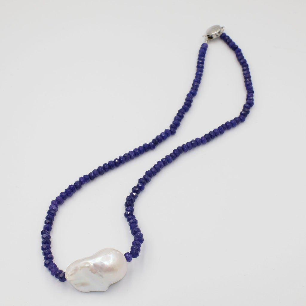 Protection Agate stones with Baroque Pearl choker necklace